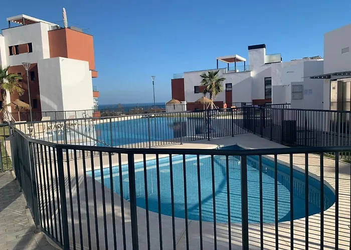 Middle Views Apartment *